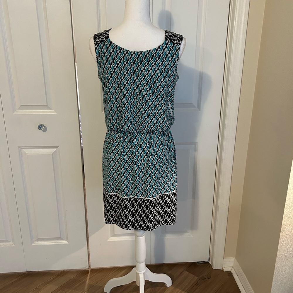 Women’s casual dress. Size 8.